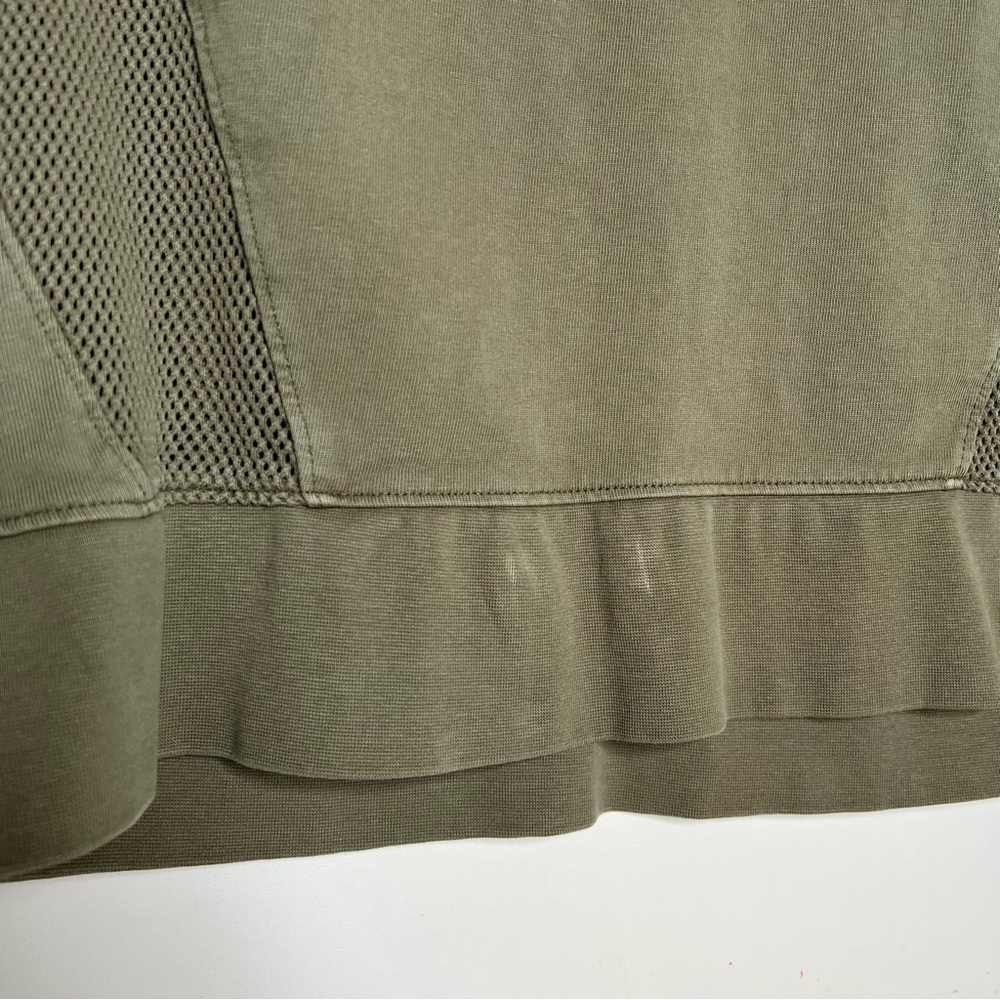 Athleta Cruise Olive Long Sleeve Mesh Sweatshirt Size M - Picture 2 of 8